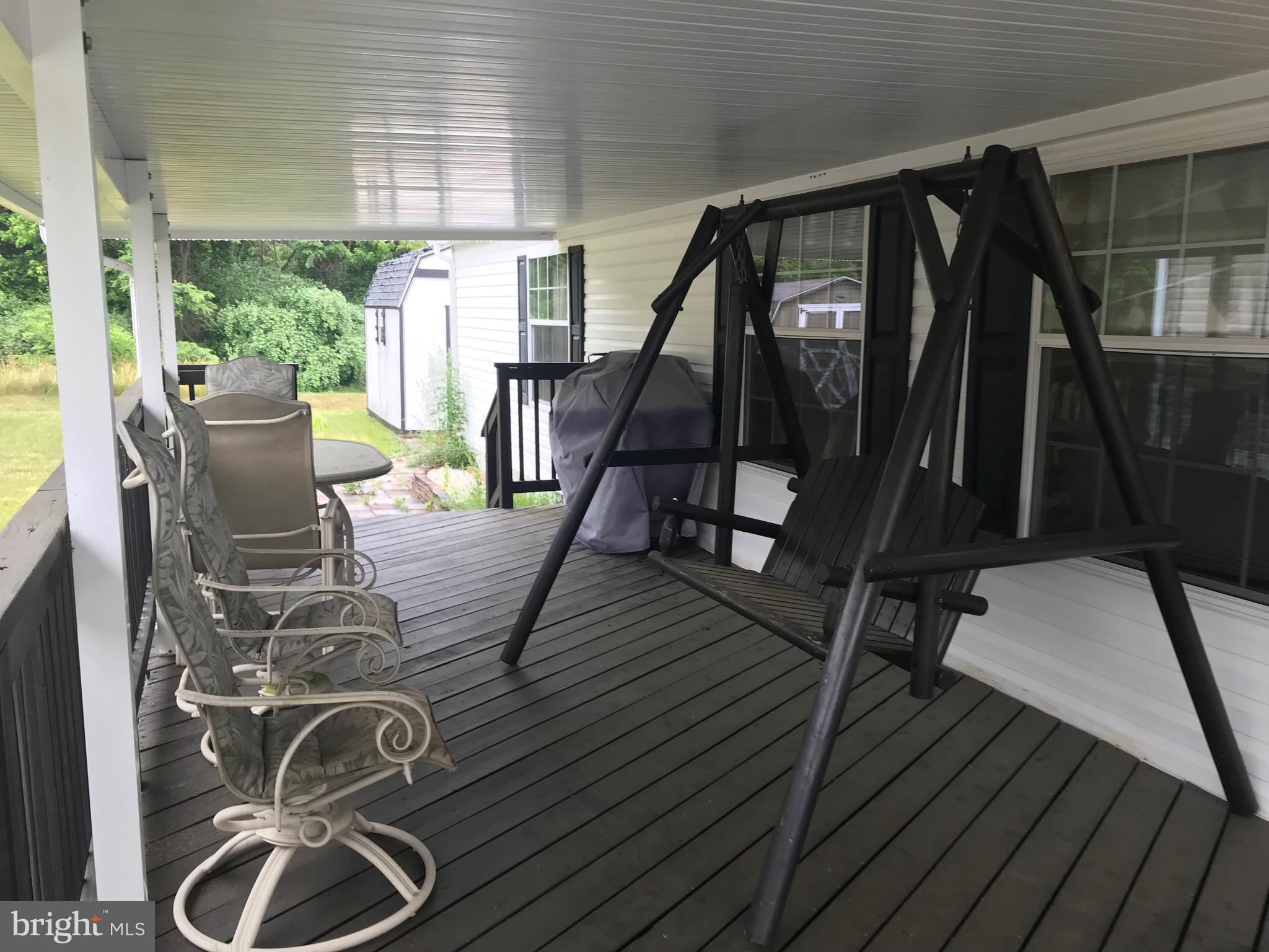 LAKESIDE VILLAGE - Residential