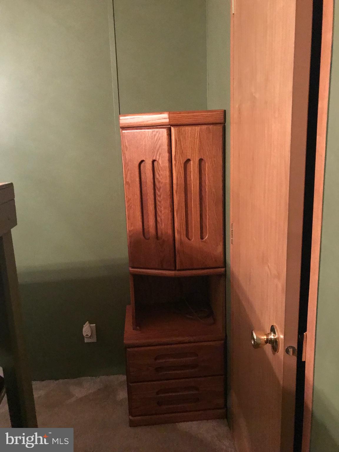 LAKESIDE VILLAGE - Residential