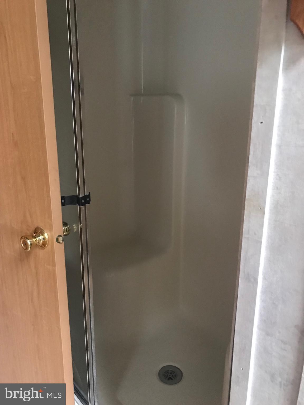 LAKESIDE VILLAGE - Residential