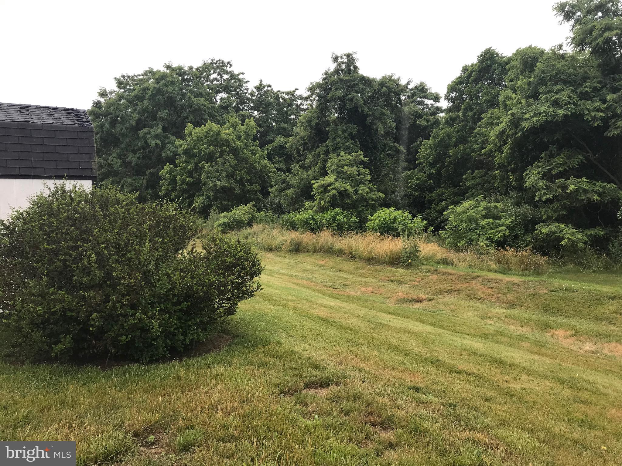 LAKESIDE VILLAGE - Residential