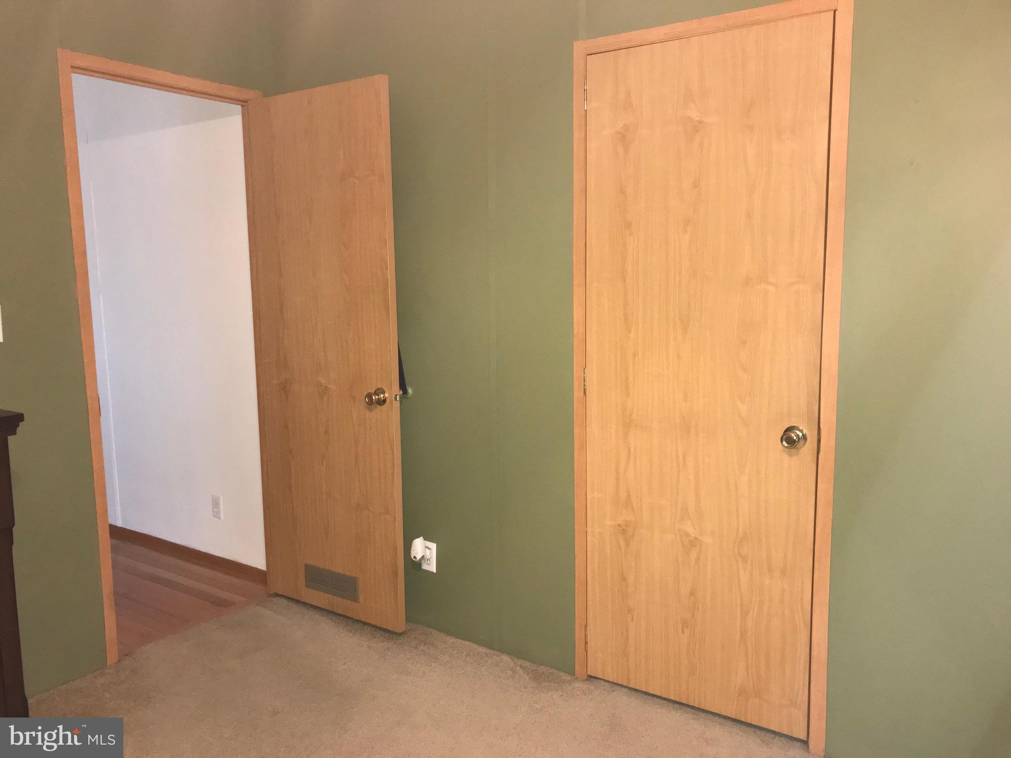 LAKESIDE VILLAGE - Residential