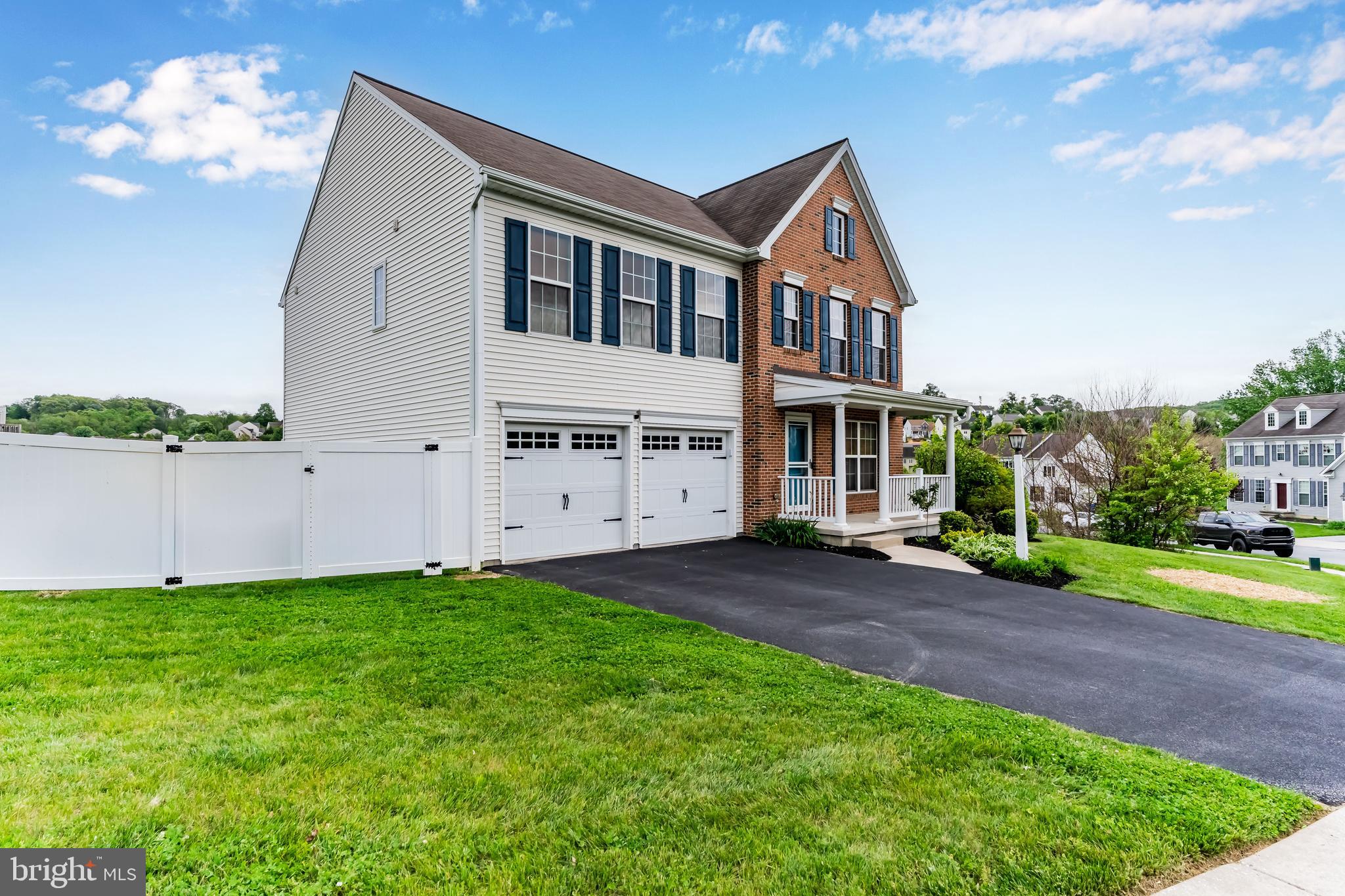 SAGE HILL - Residential