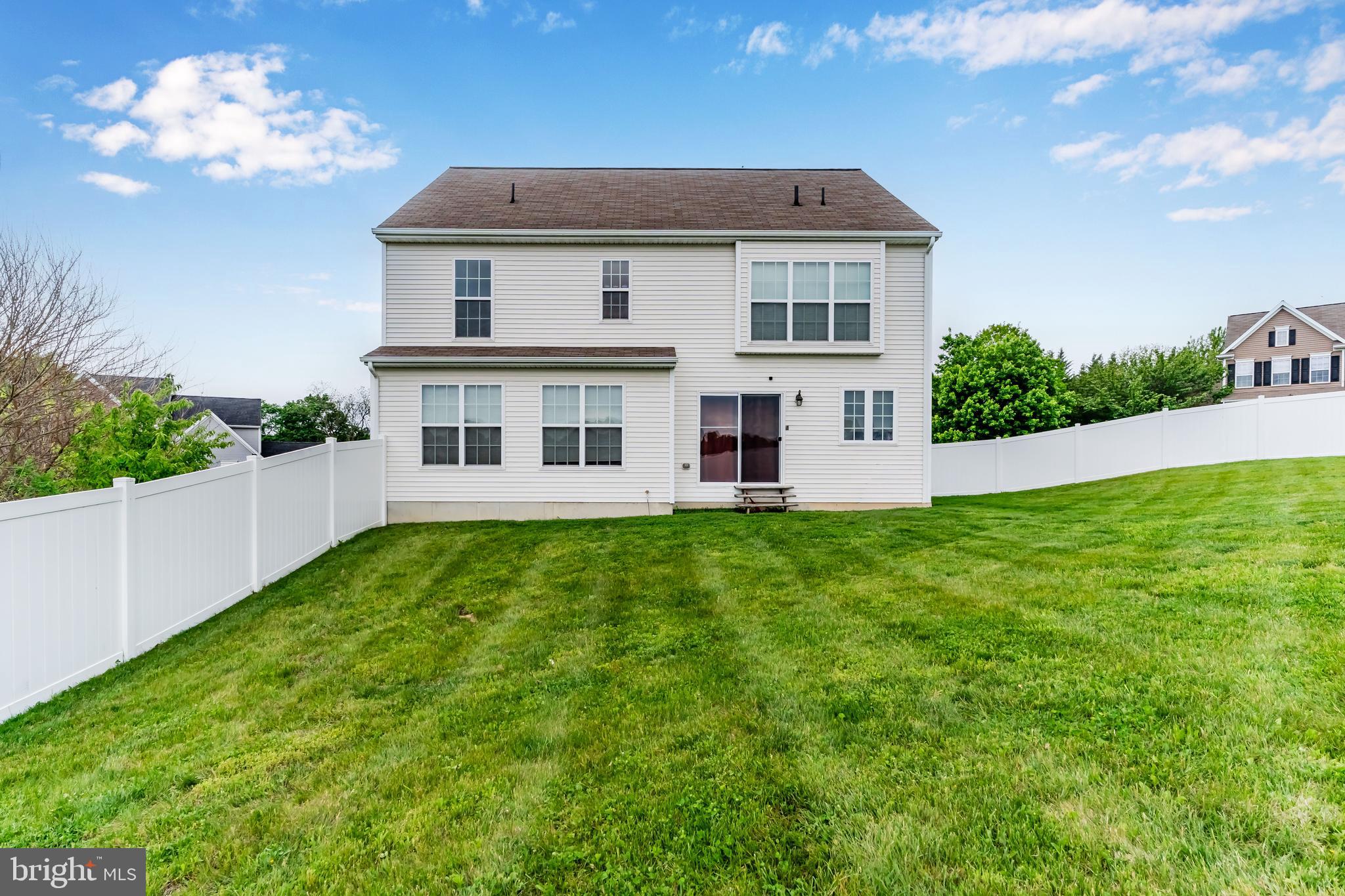 SAGE HILL - Residential