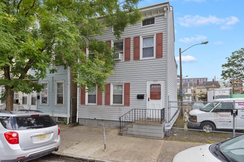 Homes For Sale - 1015 S Broad Street St<br/> TRENTON, NJ 08611