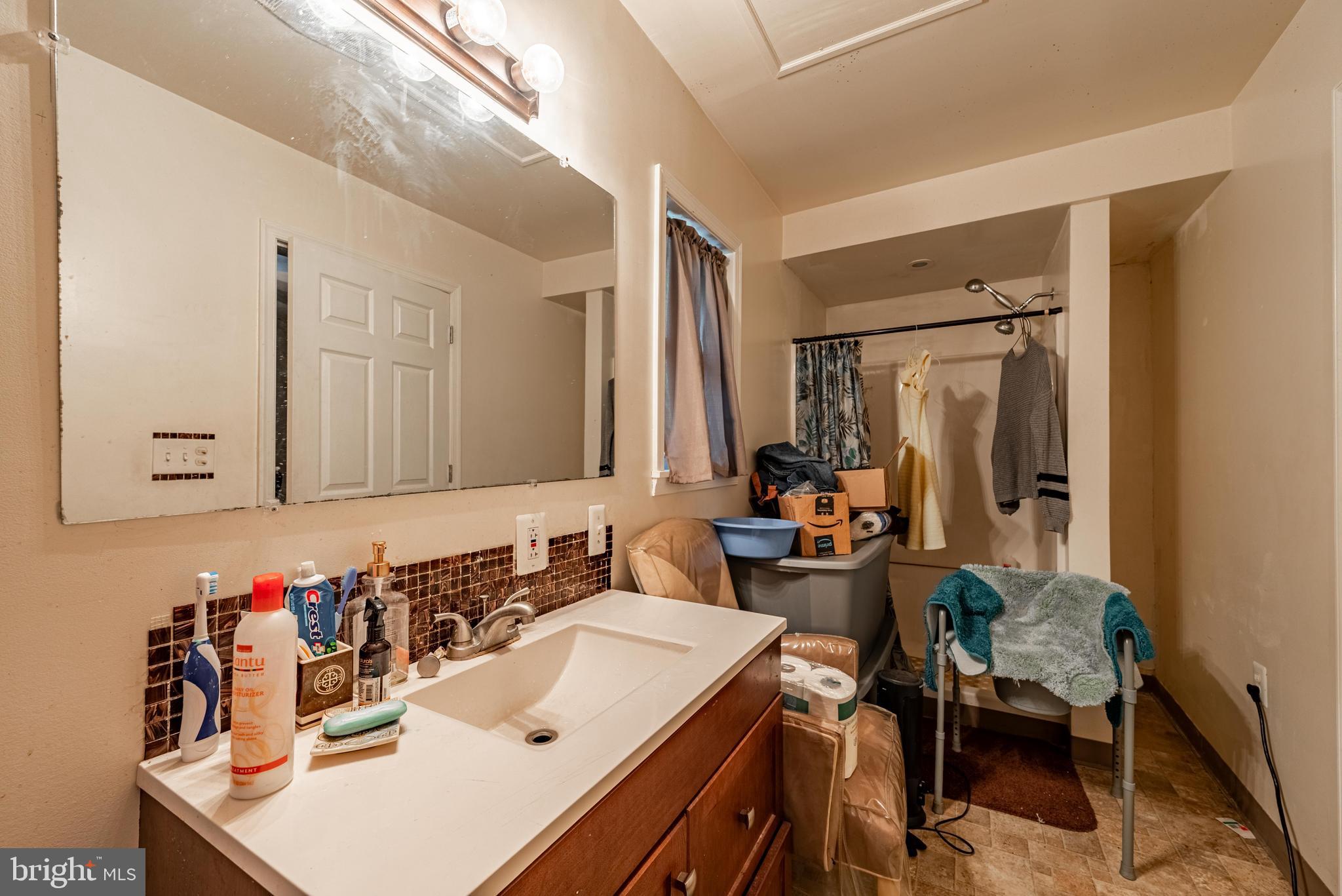 HOWARD PARK - Residential