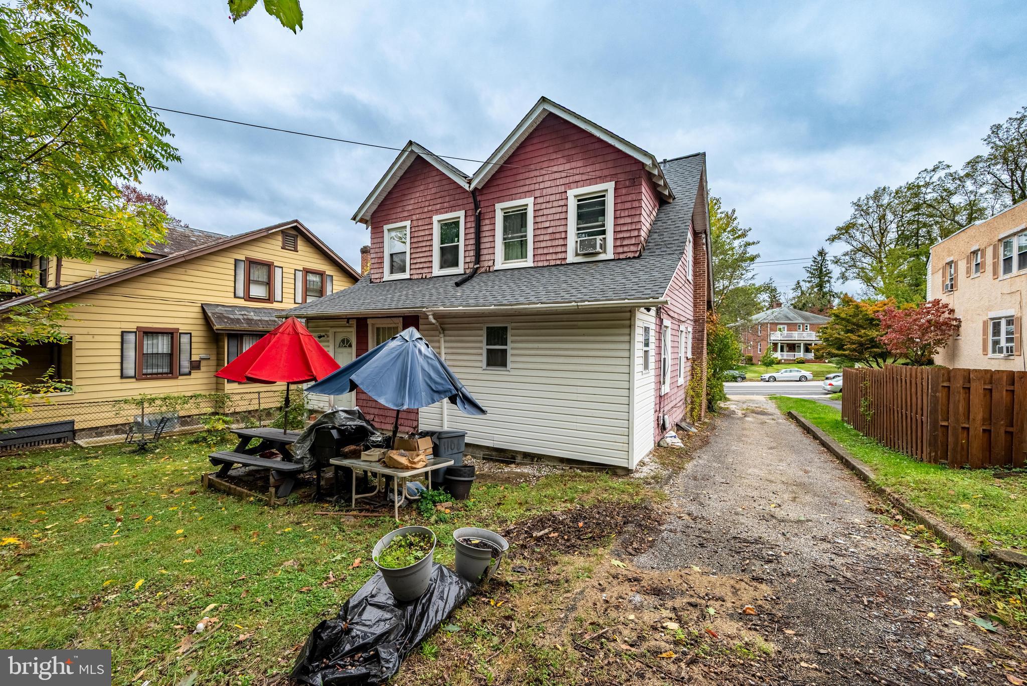HOWARD PARK - Residential
