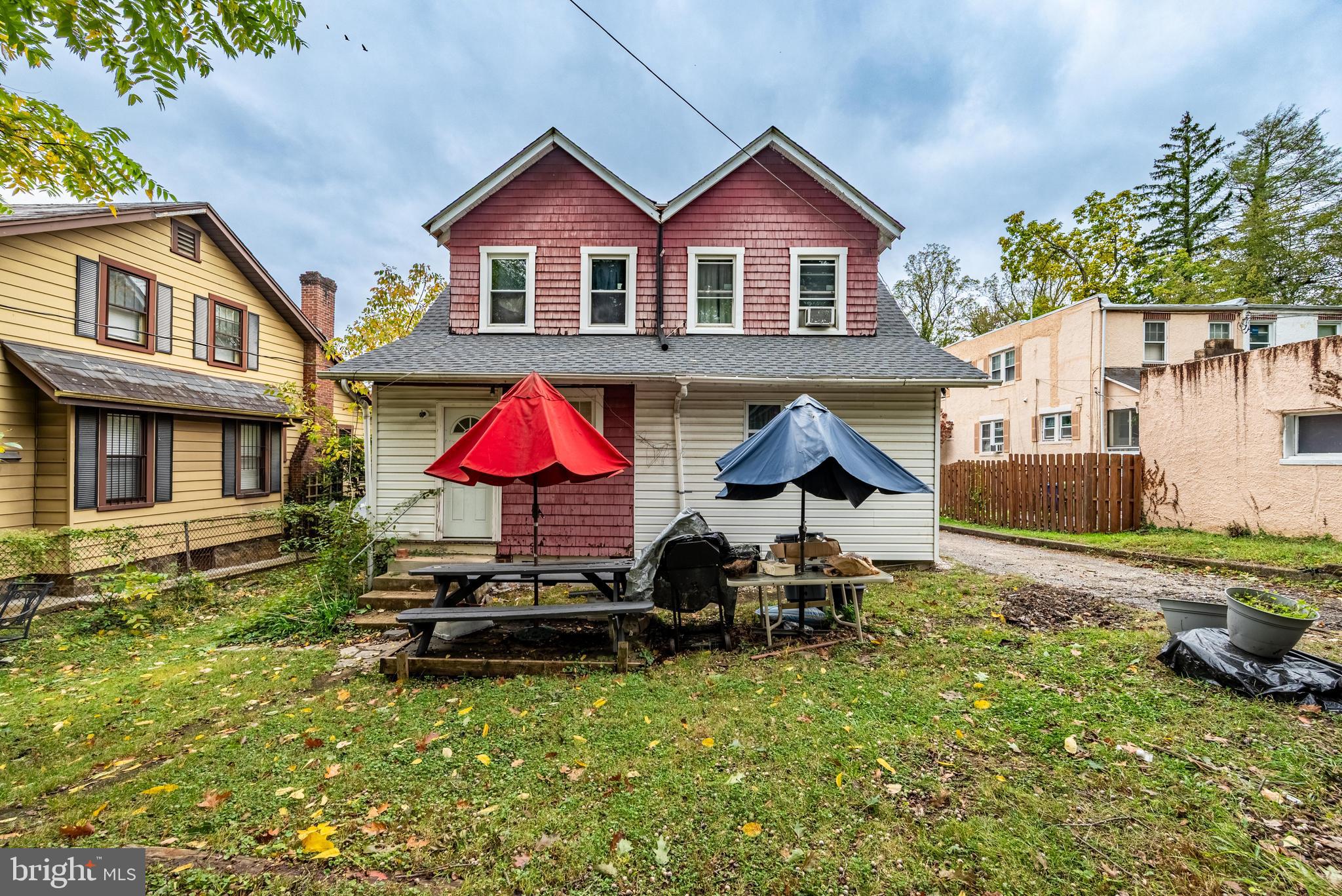 HOWARD PARK - Residential