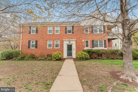 1308 Belle View Boulevard Unit A2, Alexandria, VA MLS: VAFX2230894