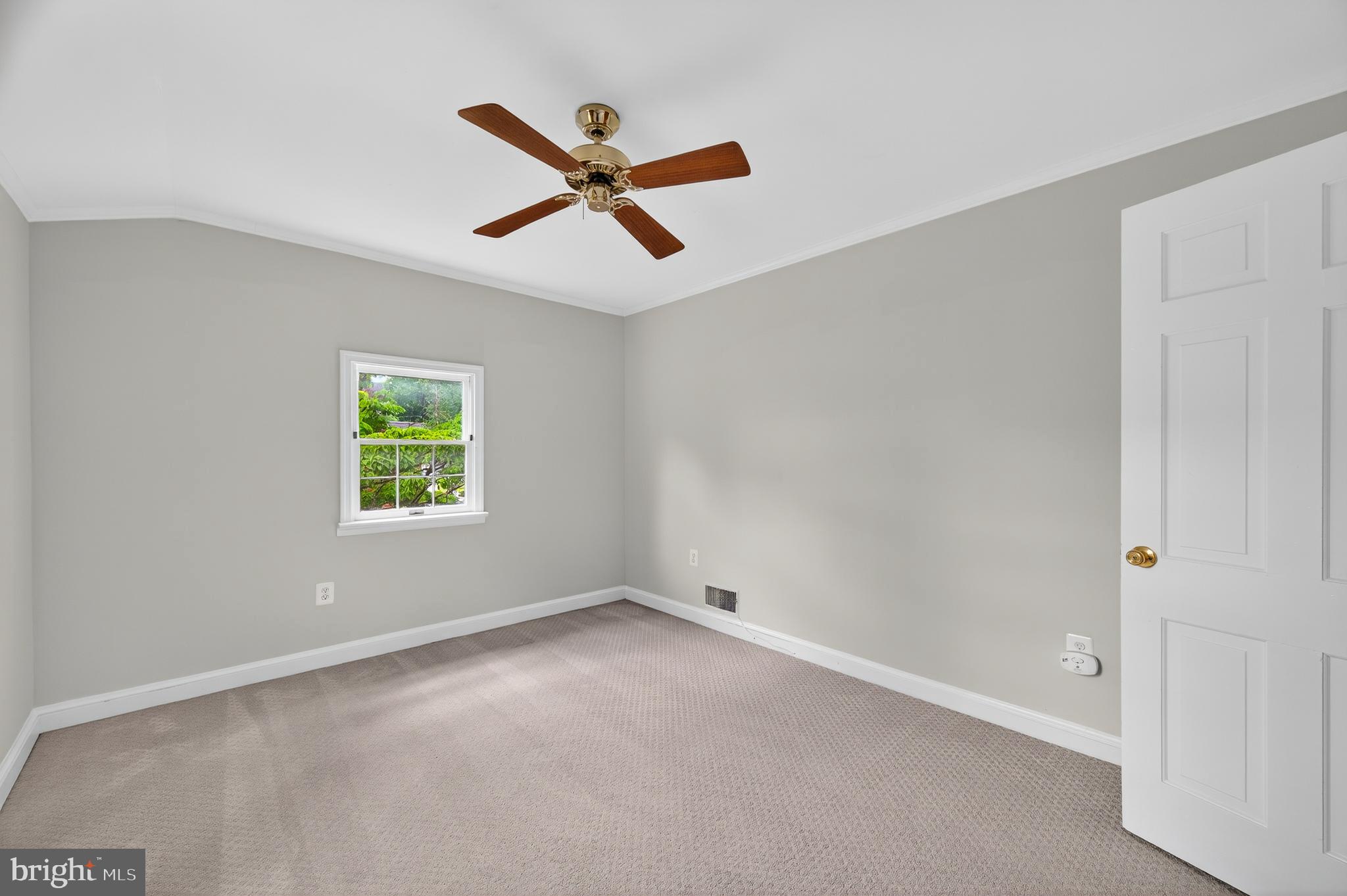 MEADOWOOD - Residential