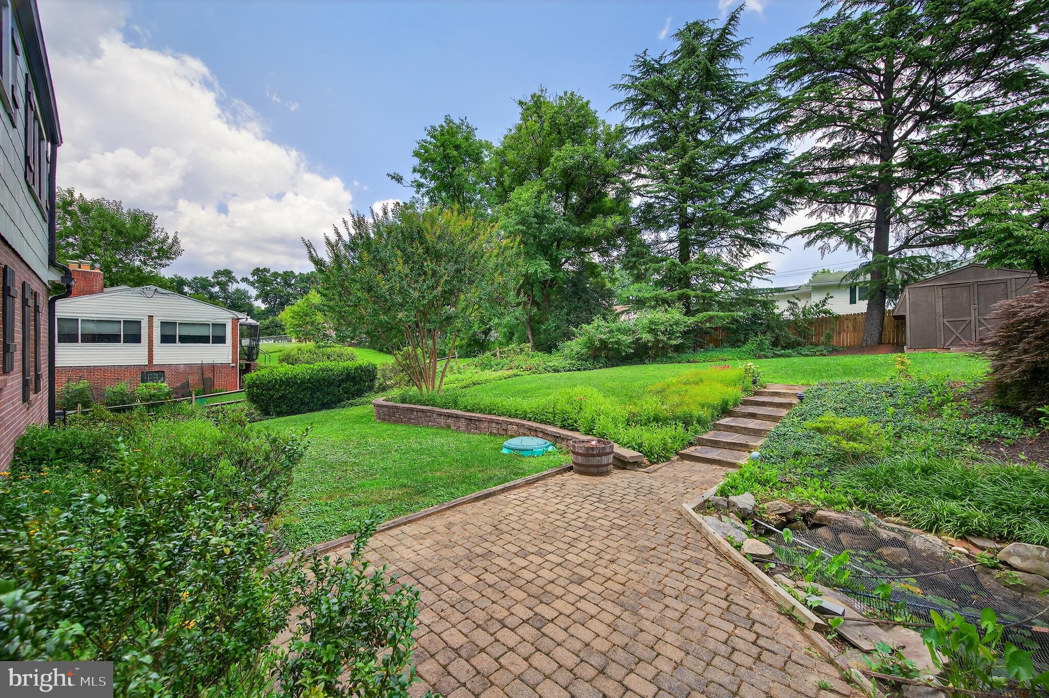 MEADOWOOD - Residential