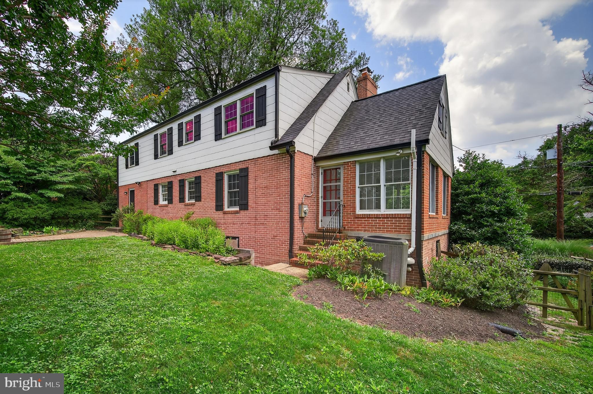 MEADOWOOD - Residential