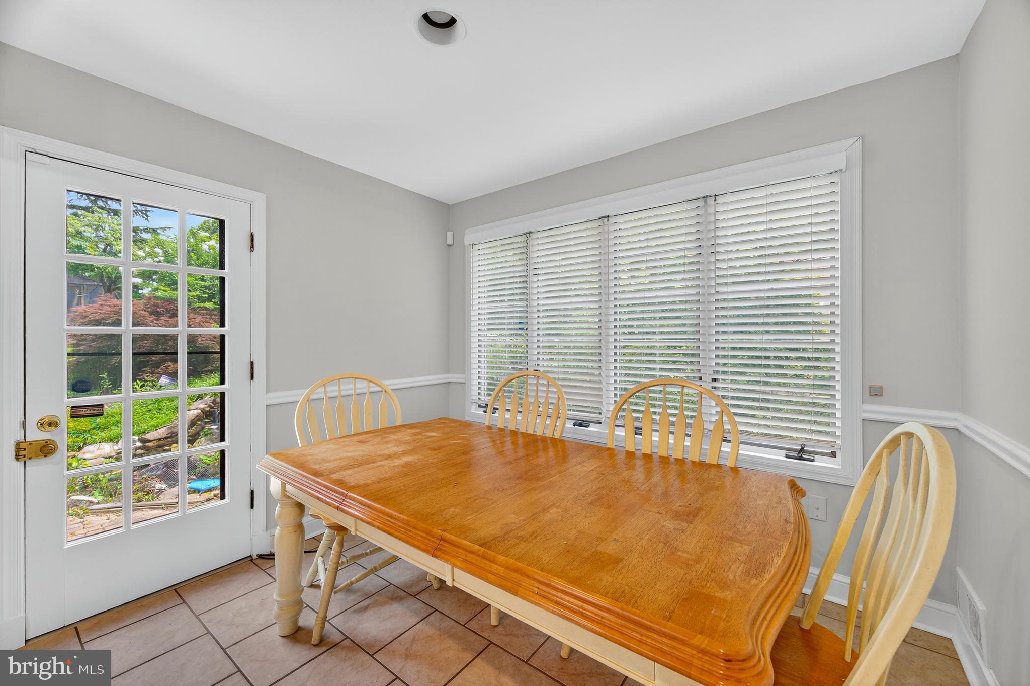 MEADOWOOD - Residential