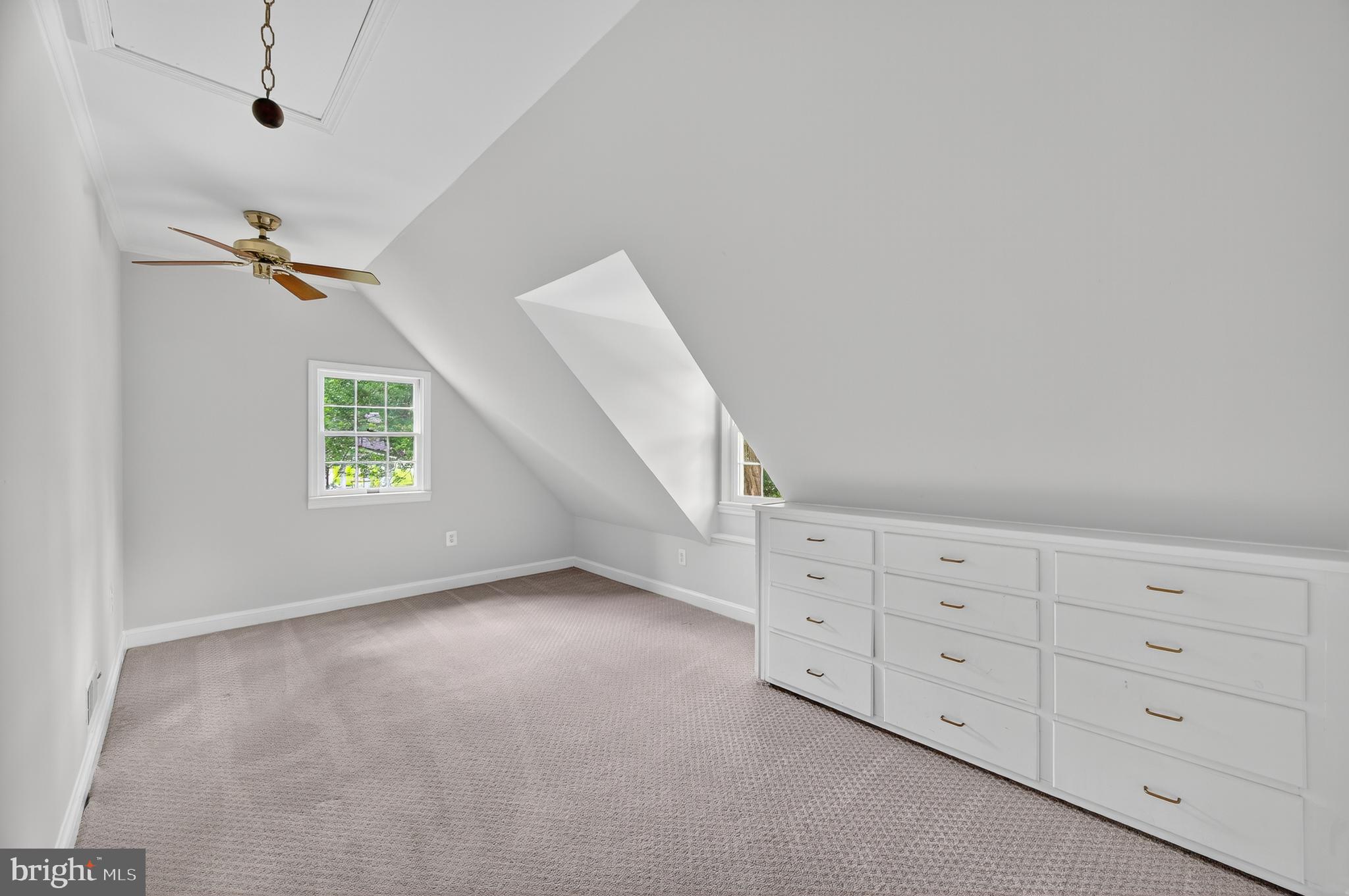 MEADOWOOD - Residential