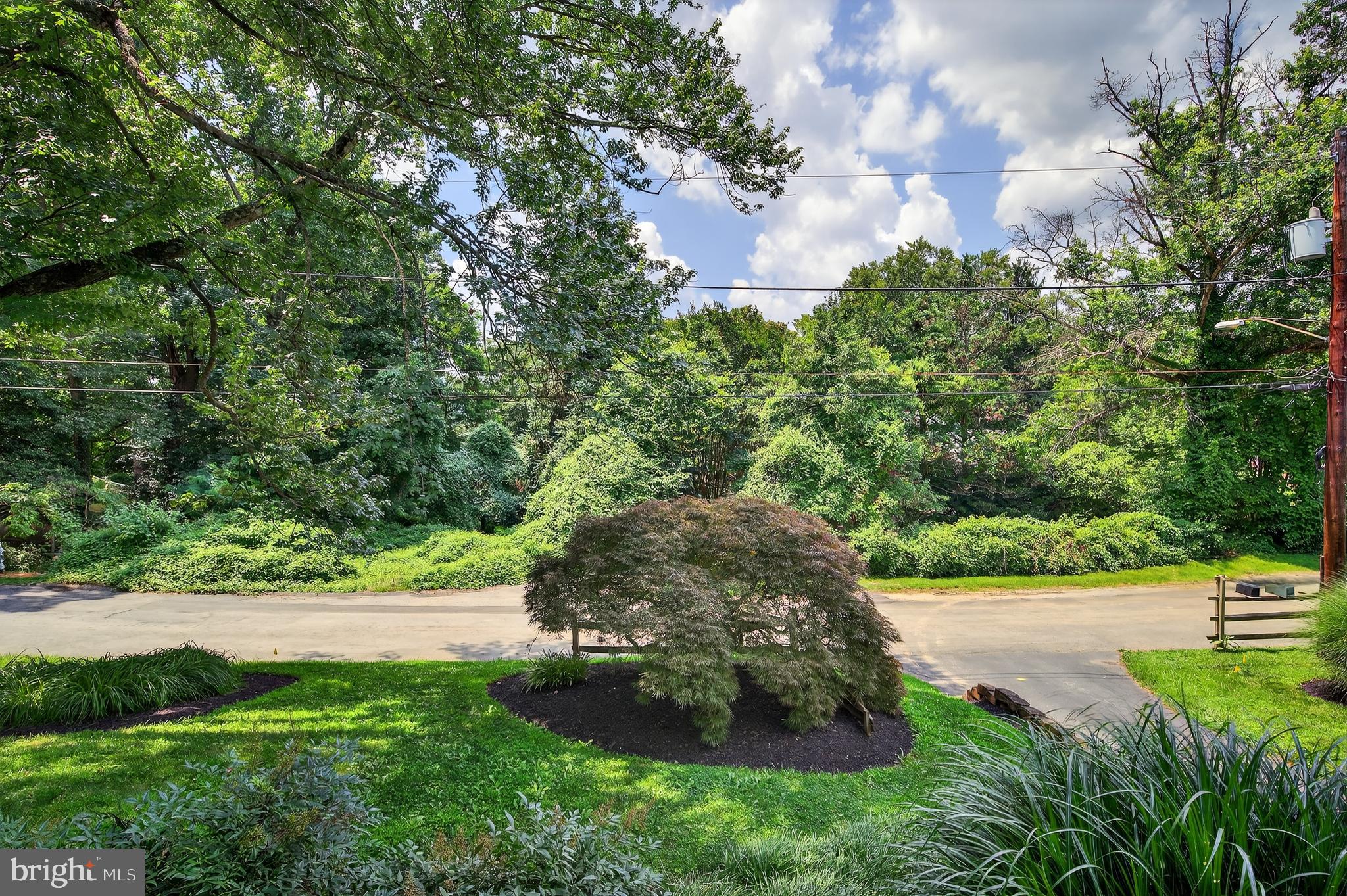 MEADOWOOD - Residential