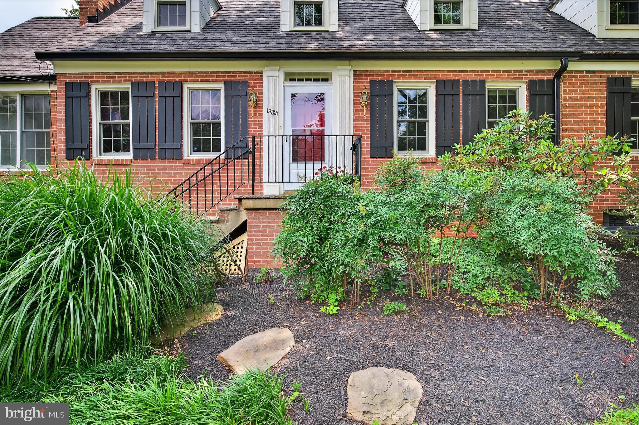 MEADOWOOD - Residential