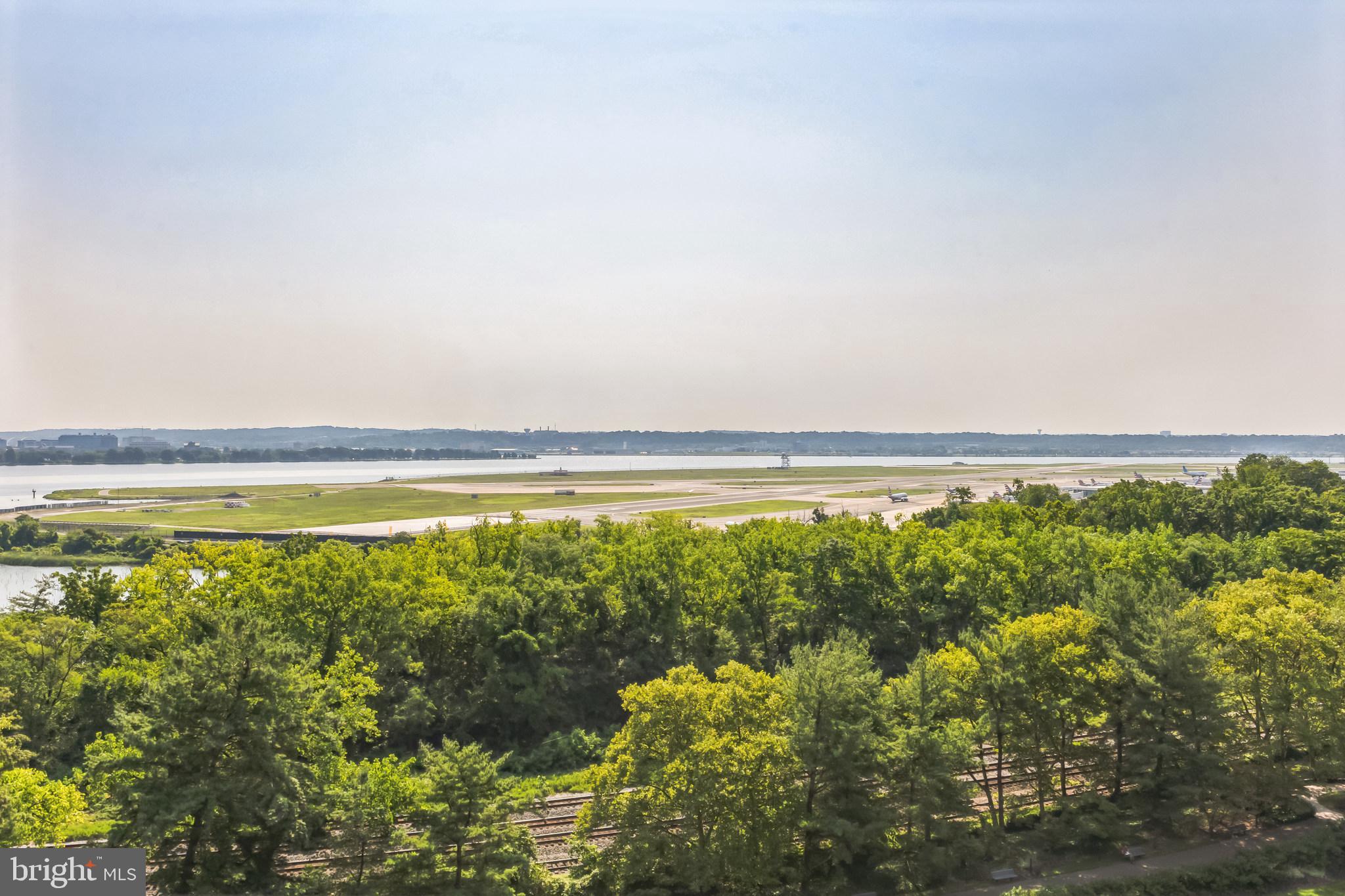 WATERFORD HOUSE - Residential