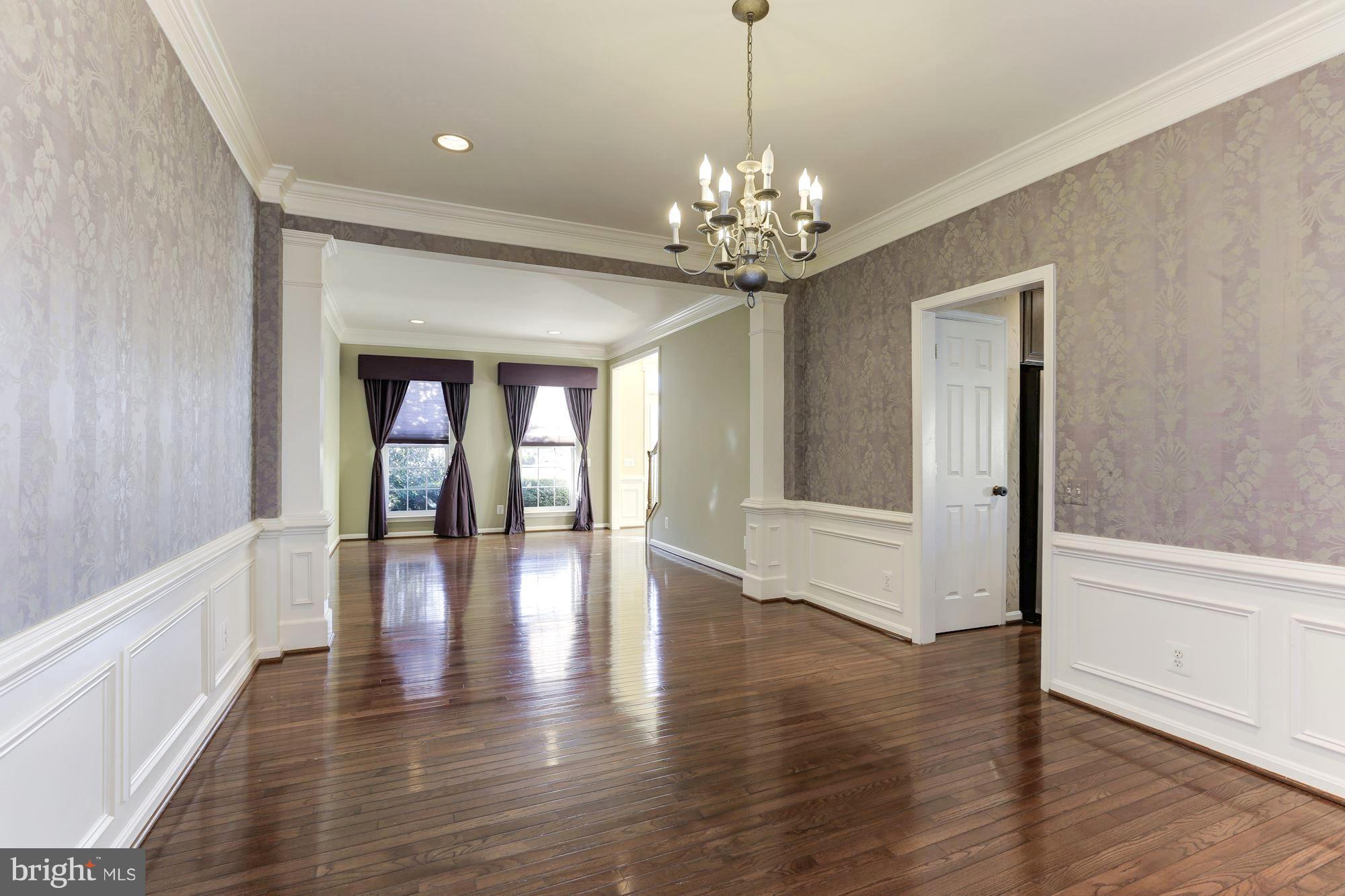 THE RIDINGS AT BLUE SPRING - Residential Lease