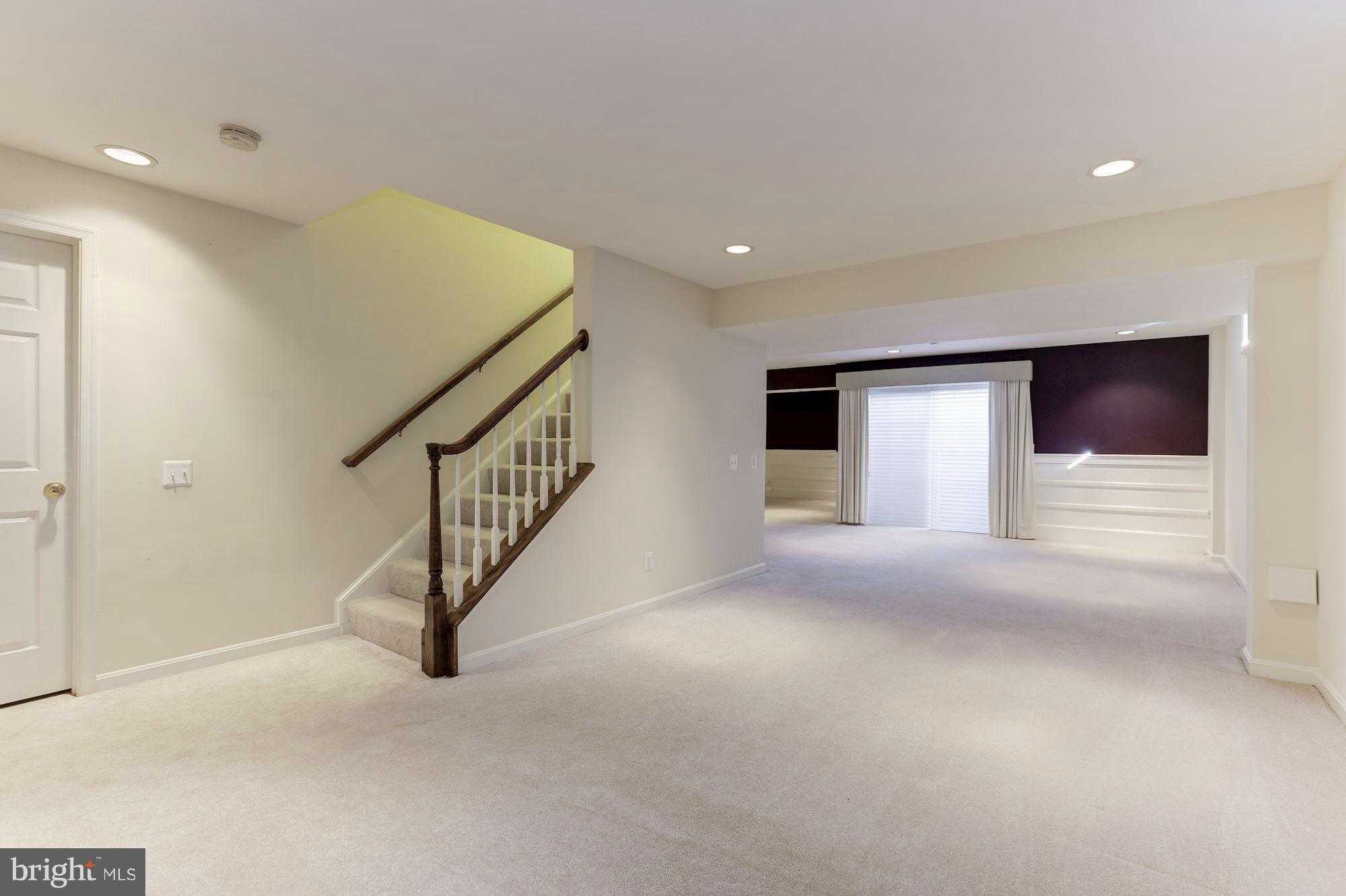 THE RIDINGS AT BLUE SPRING - Residential Lease