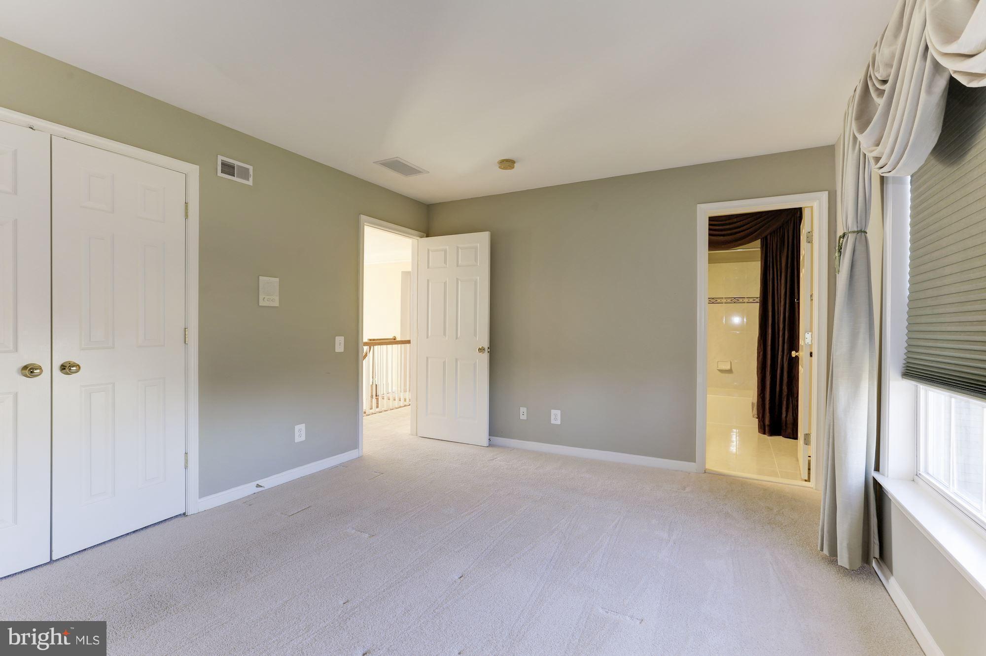 THE RIDINGS AT BLUE SPRING - Residential Lease