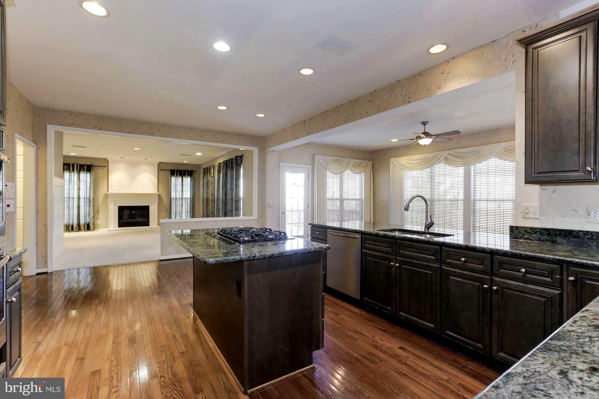 THE RIDINGS AT BLUE SPRING - Residential Lease