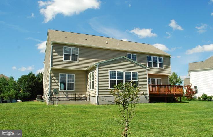 THE RIDINGS AT BLUE SPRING - Residential Lease