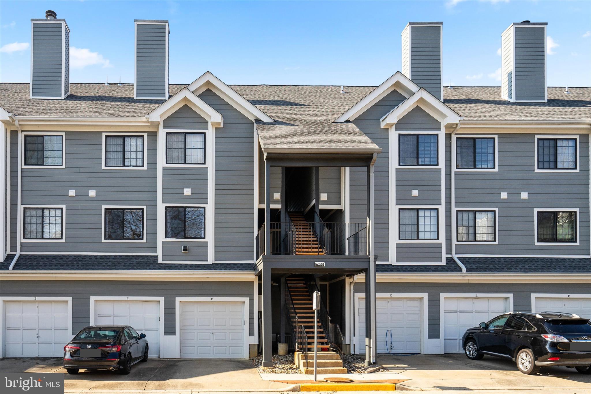 TIERS AT MANCHESTER LAKE - Residential