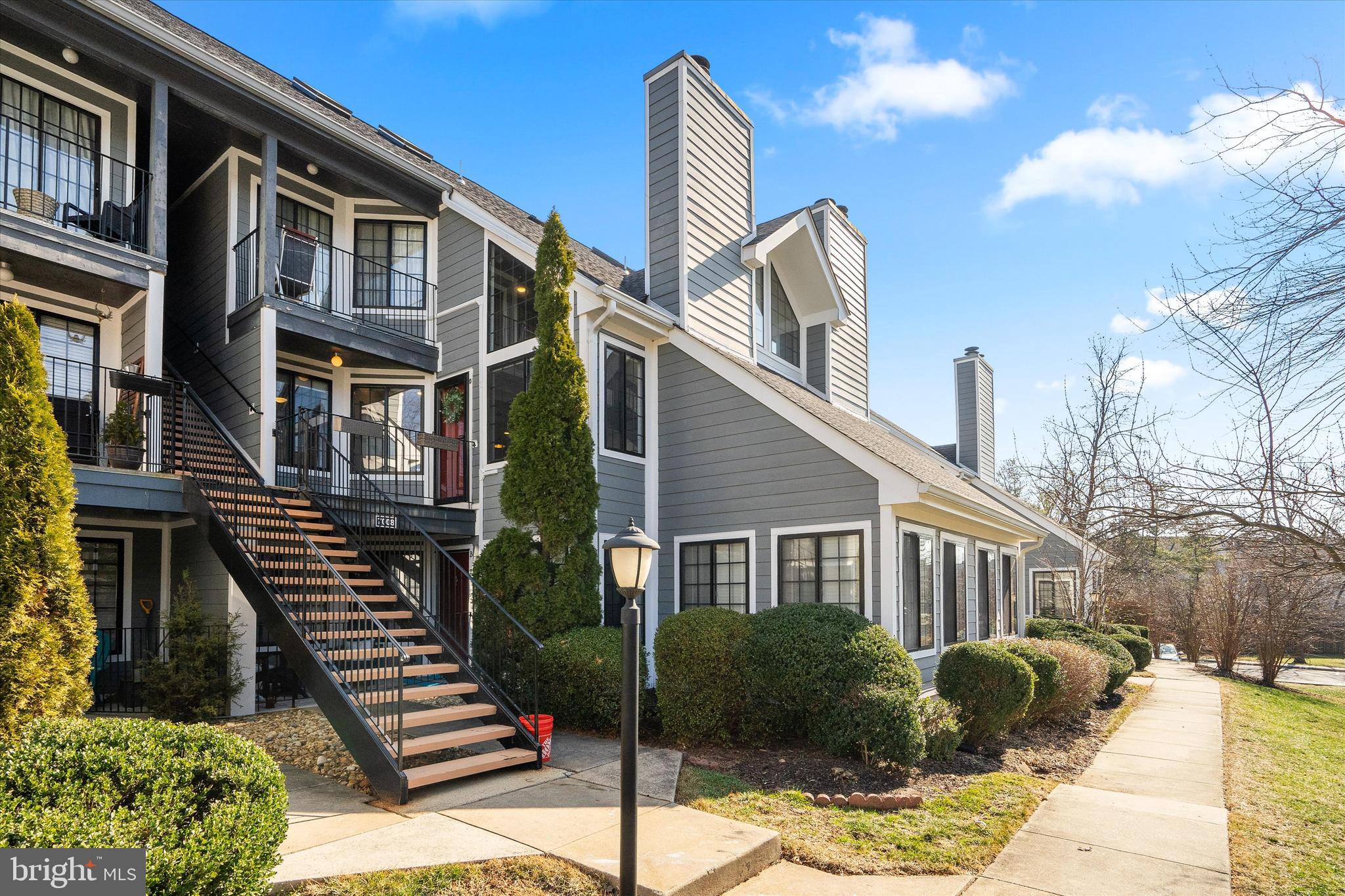 TIERS AT MANCHESTER LAKE - Residential