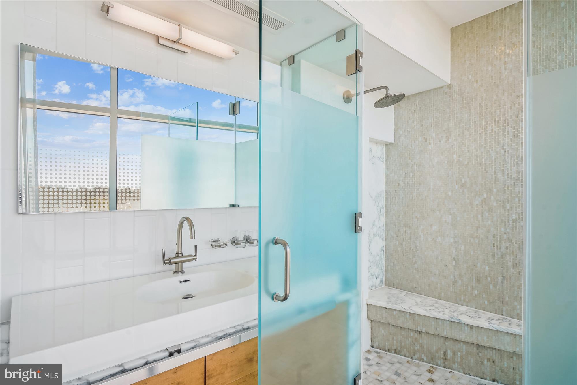 ADAGIO - Residential