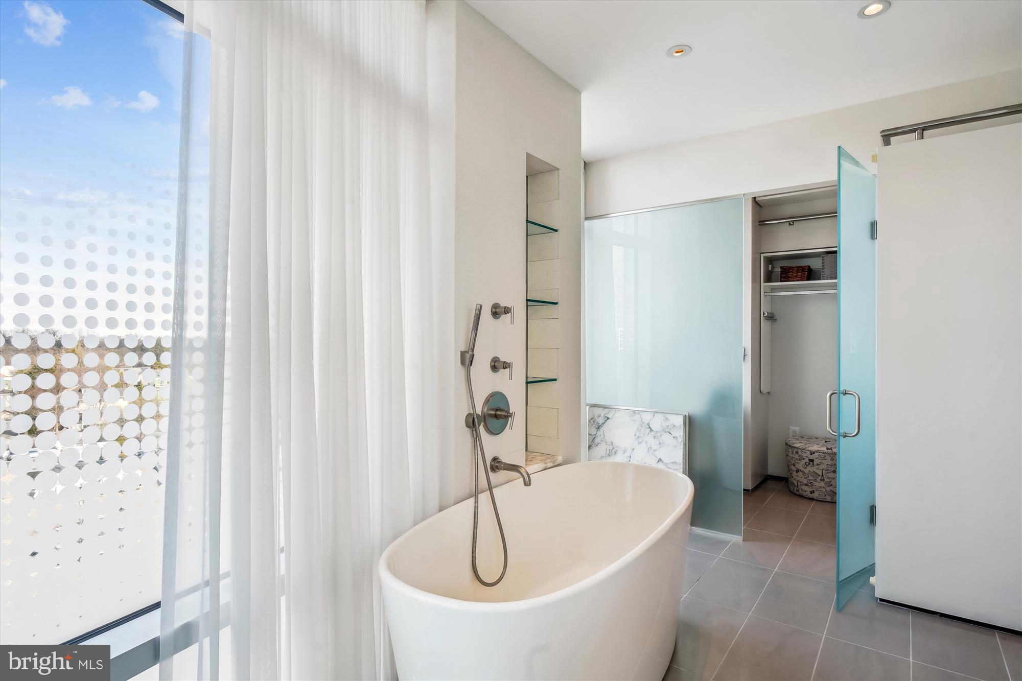 ADAGIO - Residential