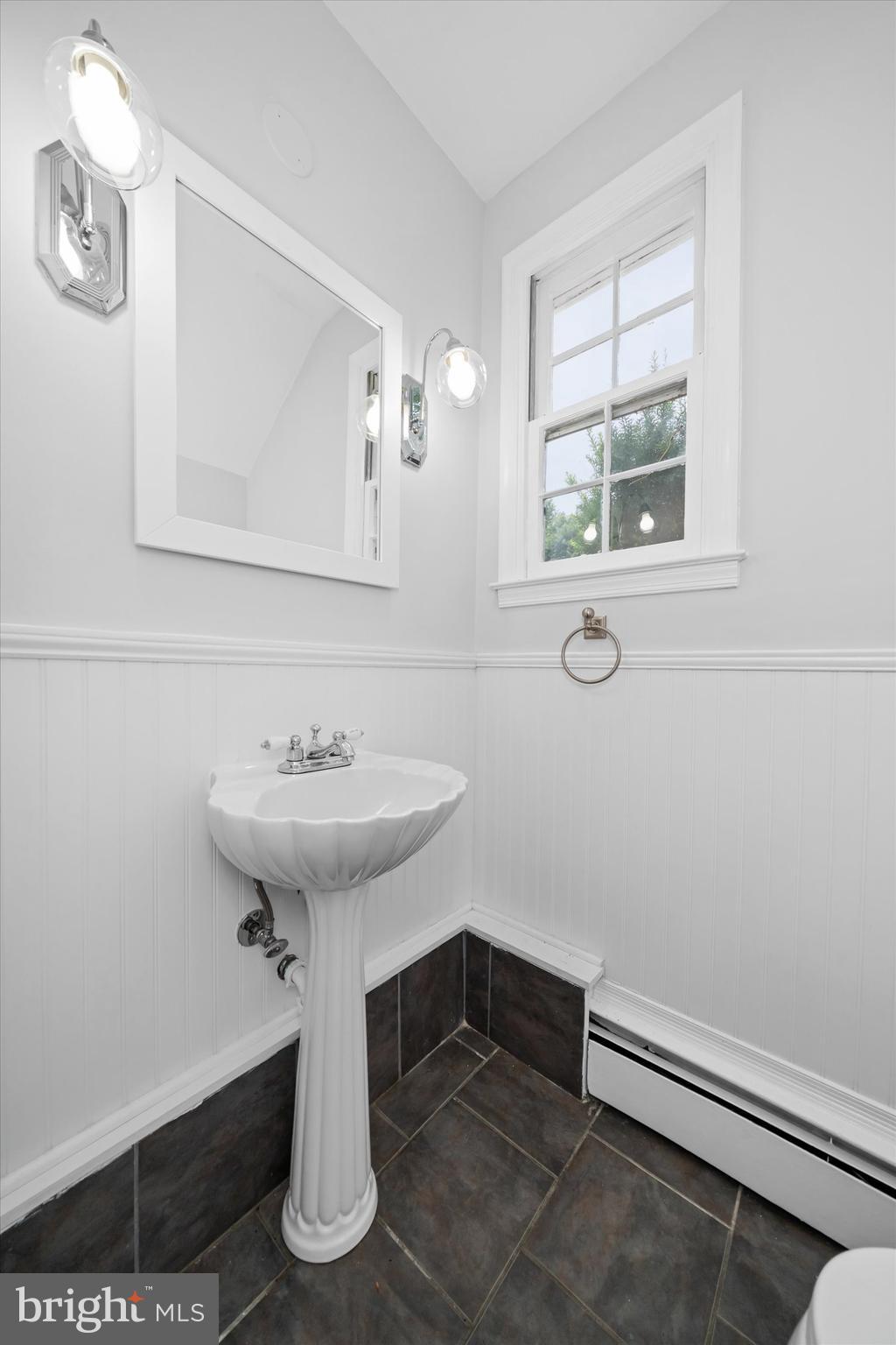 BRINTON LAKE - Residential