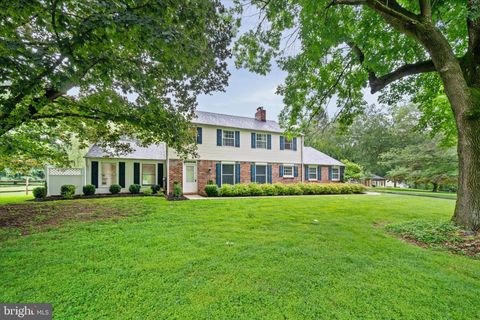 403 BRINTON LAKE ROAD THORNTON PA 19373