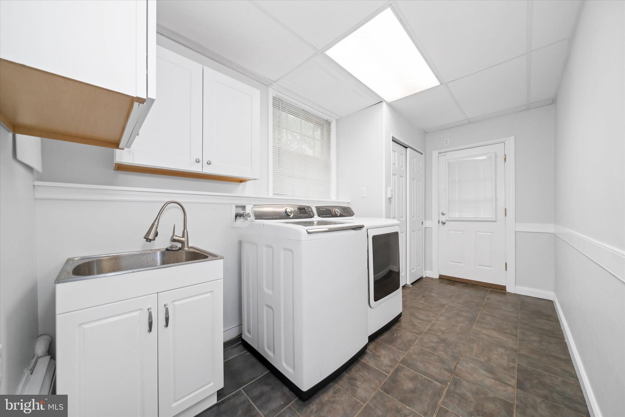 BRINTON LAKE - Residential