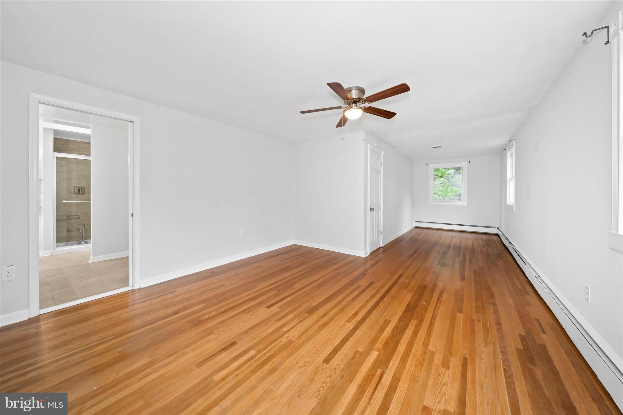 BRINTON LAKE - Residential