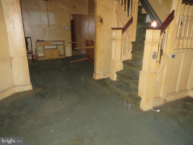 5546 LANSDOWNE AVENUE