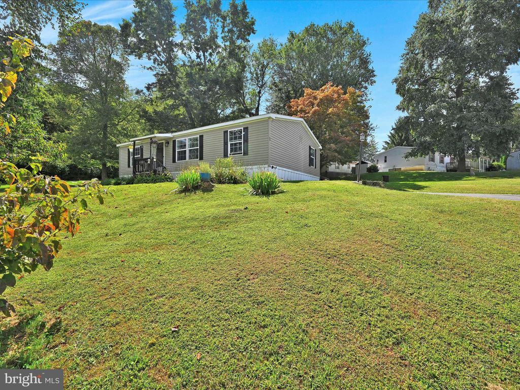 Photo of 60 Hemlock Drive, FELTON, PA 17322 (MLS # PAYK2089320)