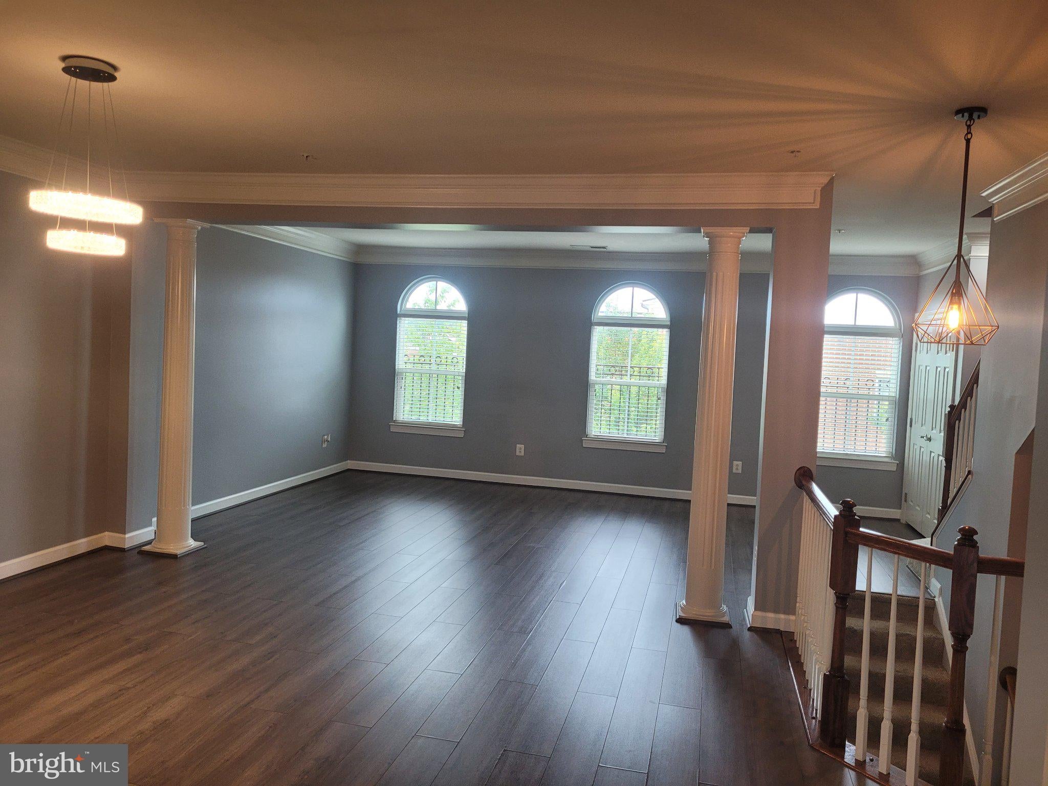 263 COMMUNITY CENTER AVENUE 263