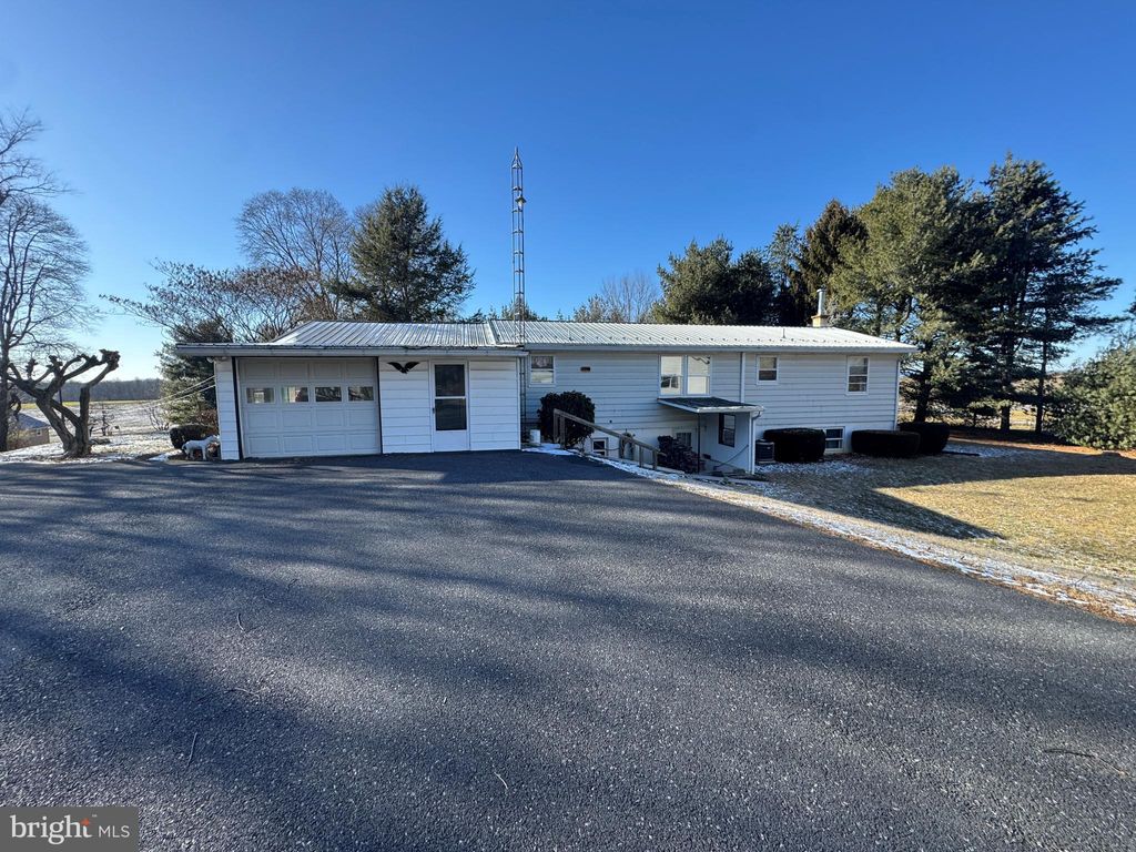 Photo of 1354 Mt Pleasant Rd, FAYETTEVILLE, PA 17222 (MLS # PAFL2032360)