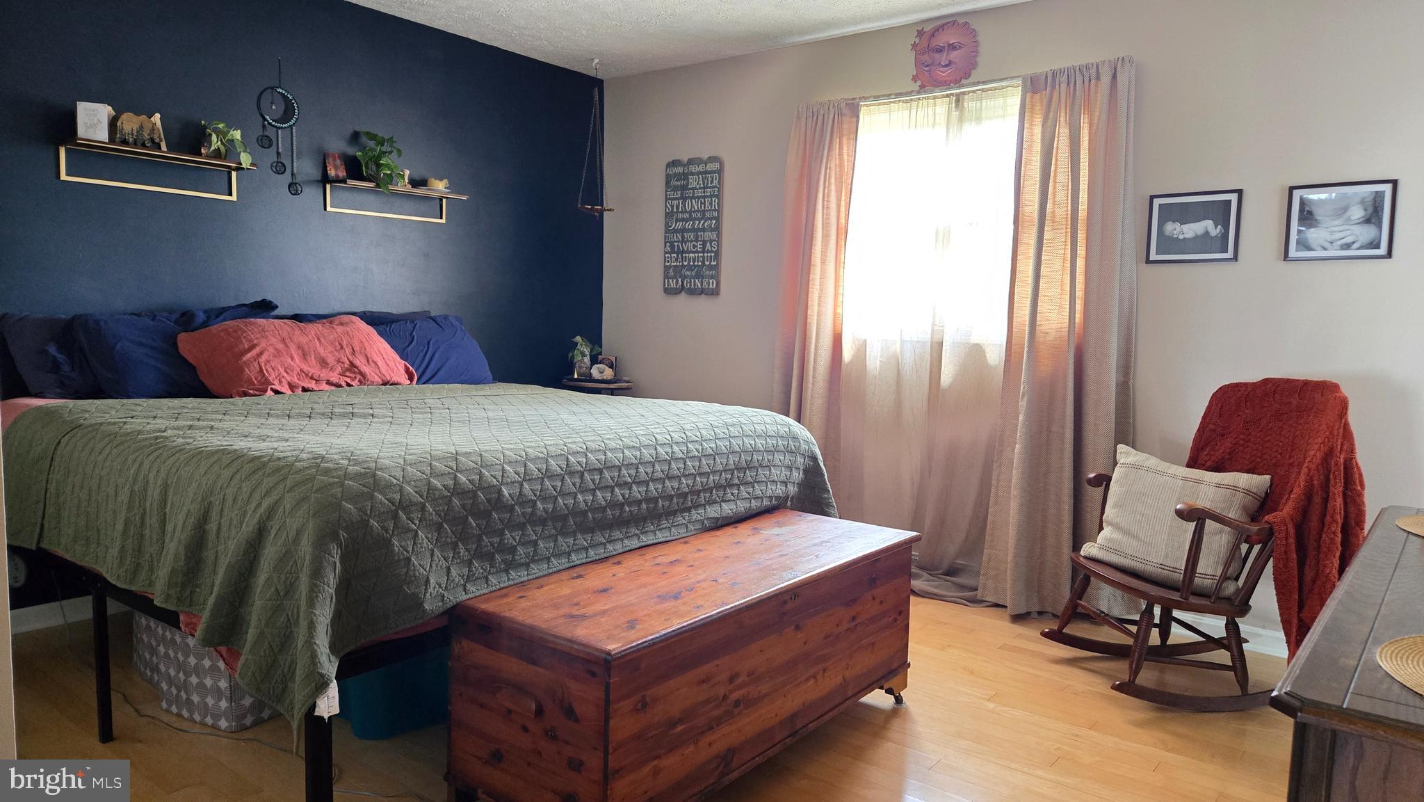 KENSINGTON HEIGHTS - Residential