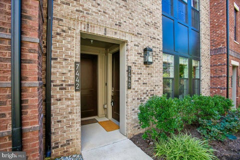 Photo of 7440 Backett Wood Terrace #503, MCLEAN, VA 22102 (MLS # VAFX2348458)
