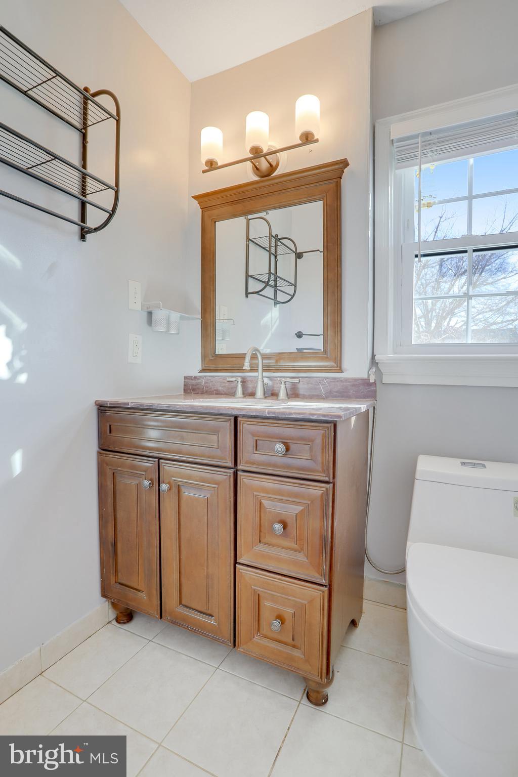 WAVERLY HILLS - Residential Lease