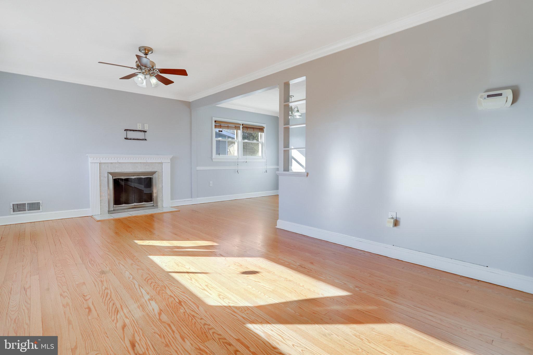 WAVERLY HILLS - Residential Lease