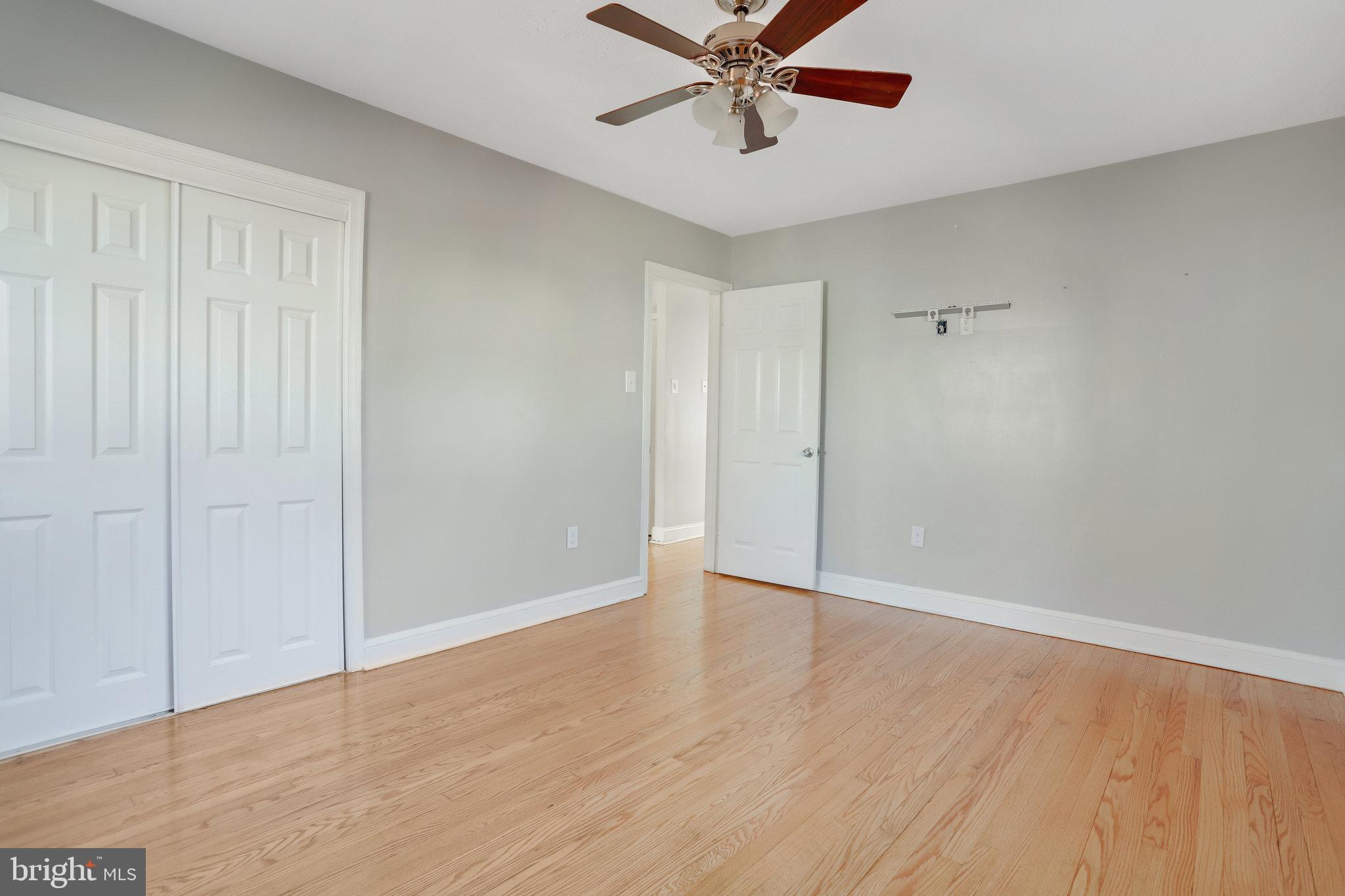 WAVERLY HILLS - Residential Lease