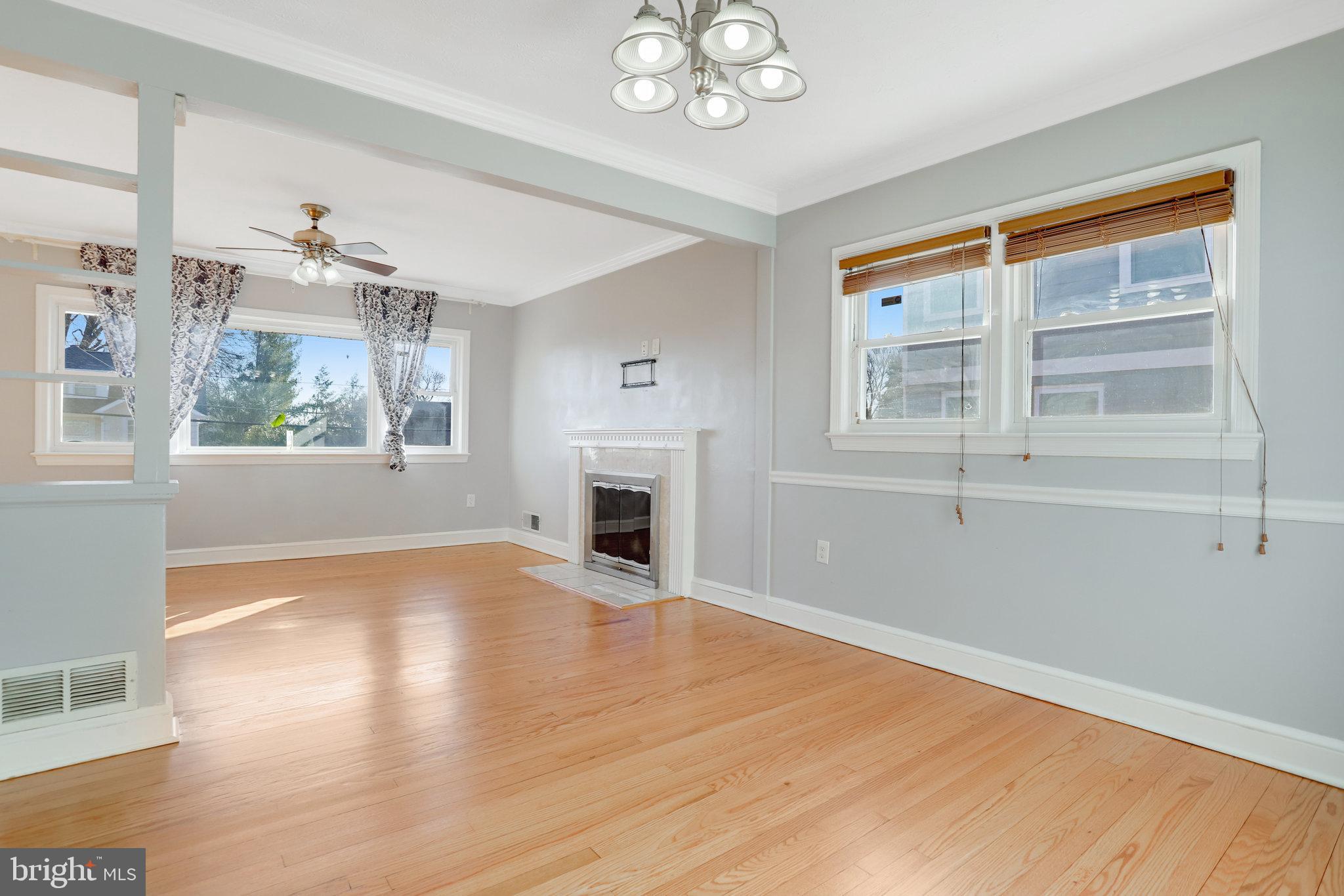 WAVERLY HILLS - Residential Lease