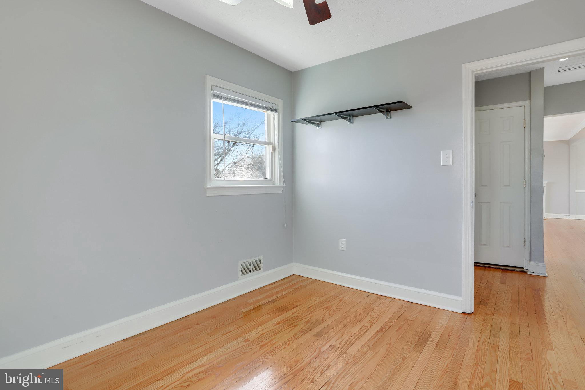 WAVERLY HILLS - Residential Lease