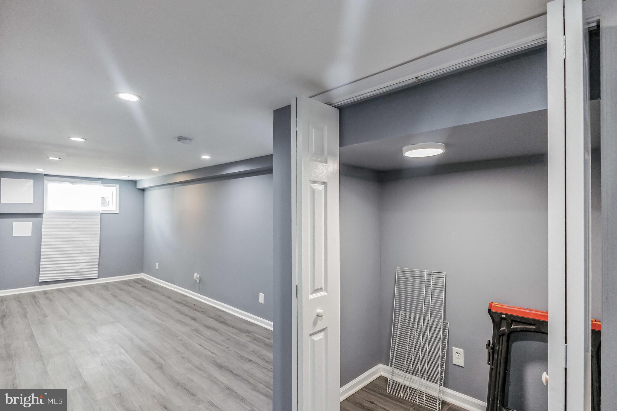 SHIPLEY HILL - Residential