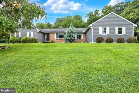 Homes For Sale - 12 Schoolhouse Lane<br/> Berks County, FLEETWOOD, PA 19522