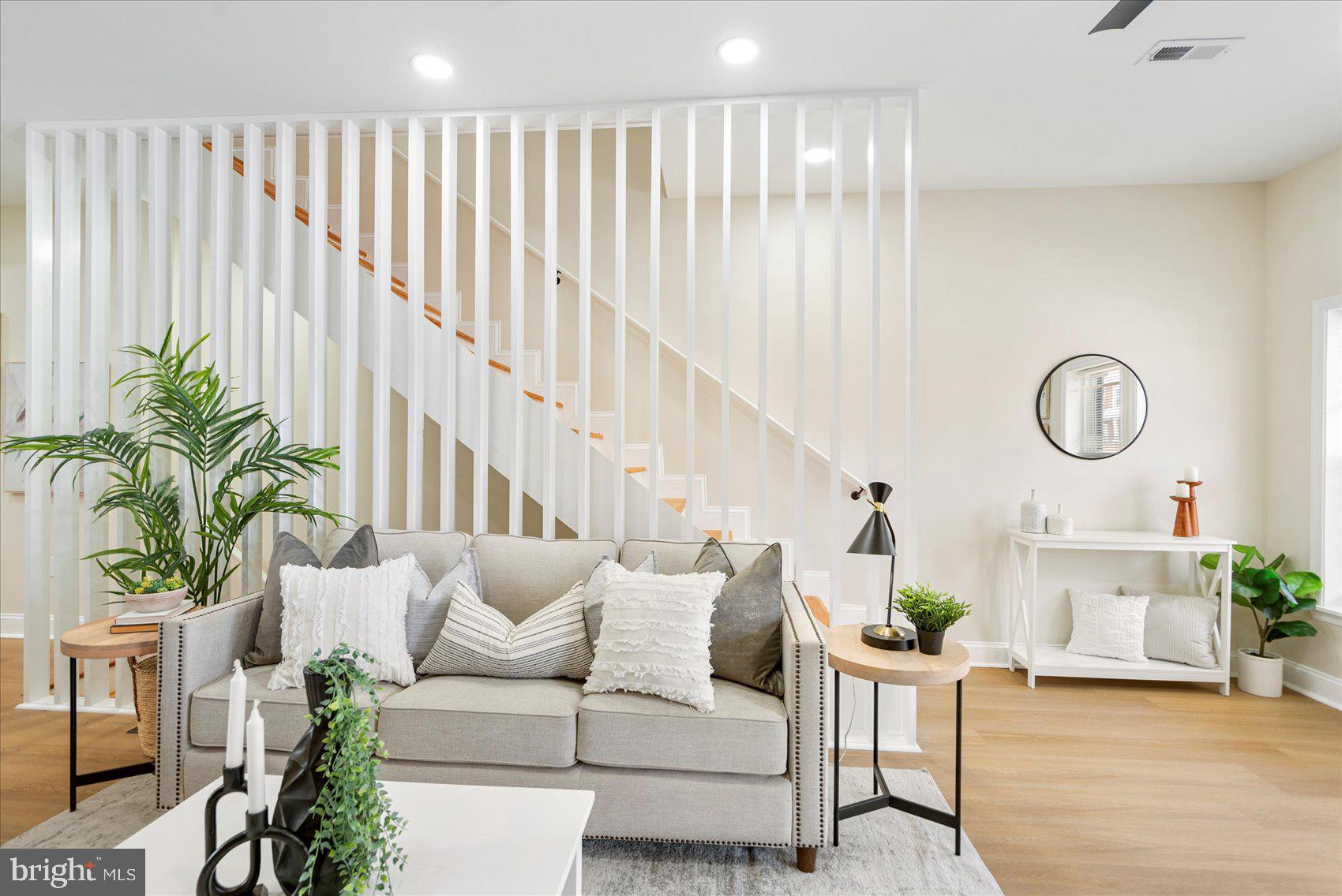 EVERGREEN LAWN - Residential