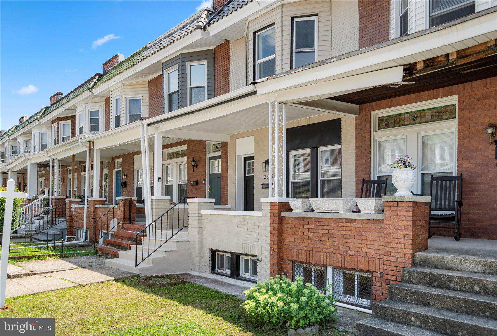 EVERGREEN LAWN - Residential