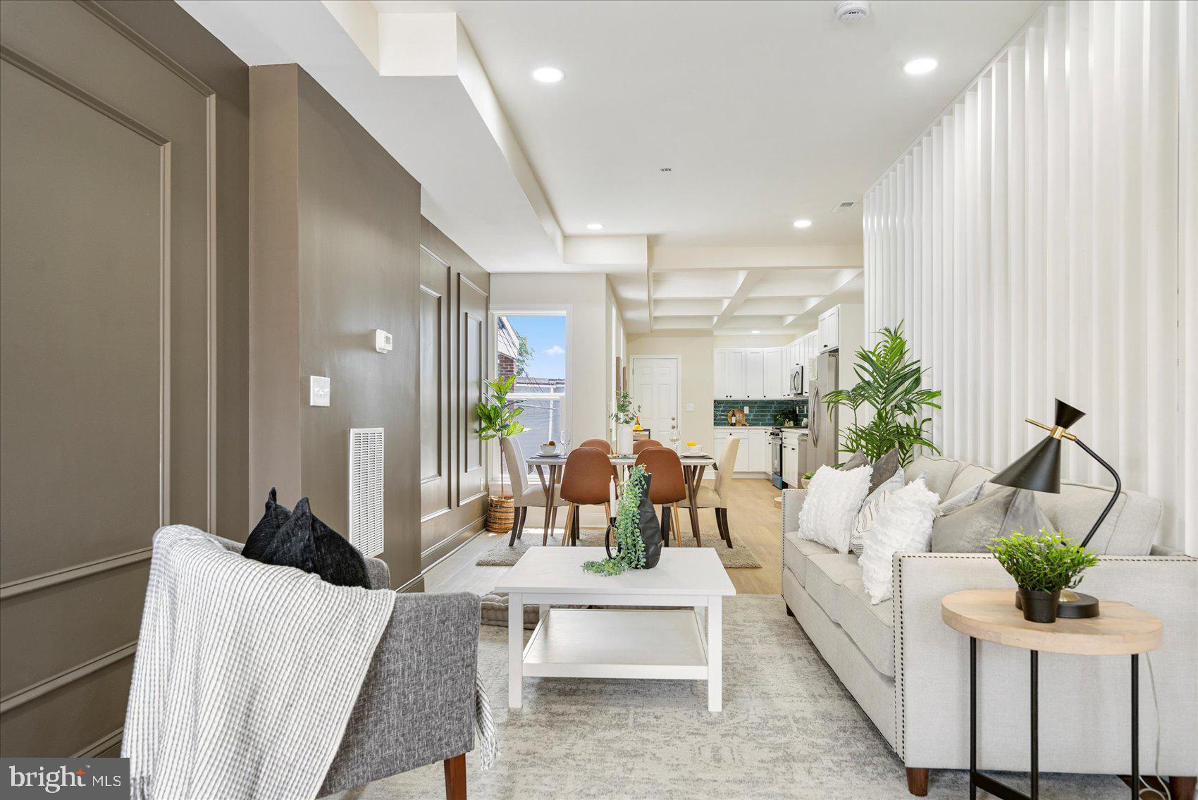 EVERGREEN LAWN - Residential