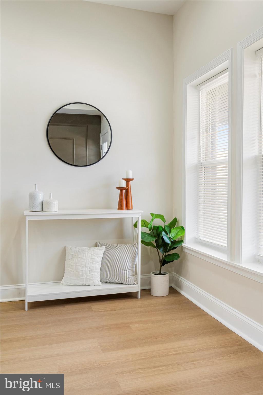 EVERGREEN LAWN - Residential